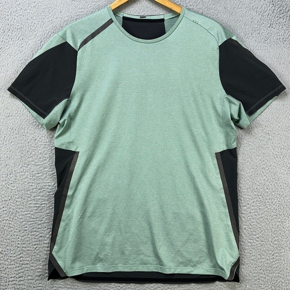 Lululemon Fast Free Elite Men Medium Shirt Athletic Green Black Colorblock EUC